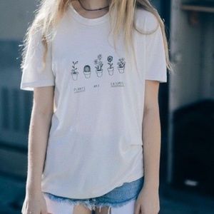 Brandy Melville plants are friends tee